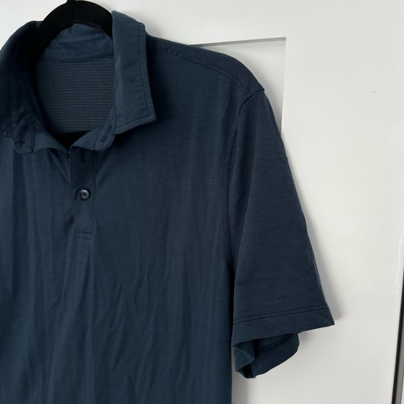 Lululemon Men’s Collared Shirt - Picture 4 of 14
